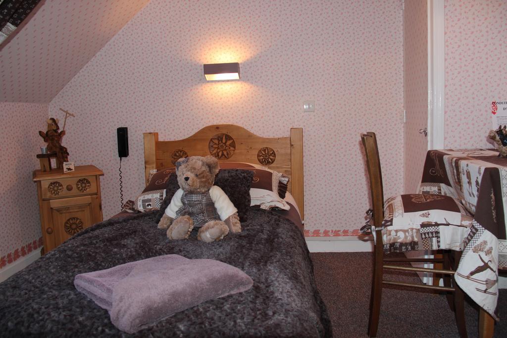 أوترانس Hotel La Tapia الغرفة الصورة