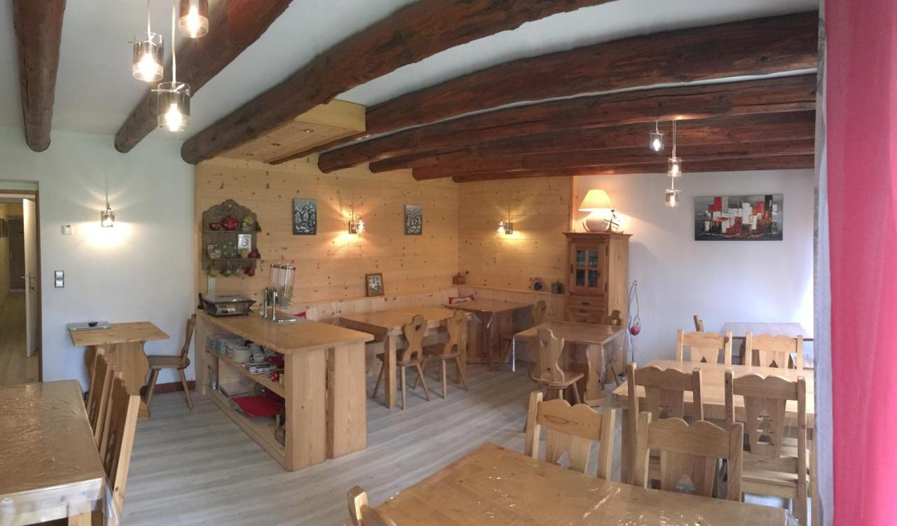 أوترانس Hotel La Tapia المظهر الخارجي الصورة